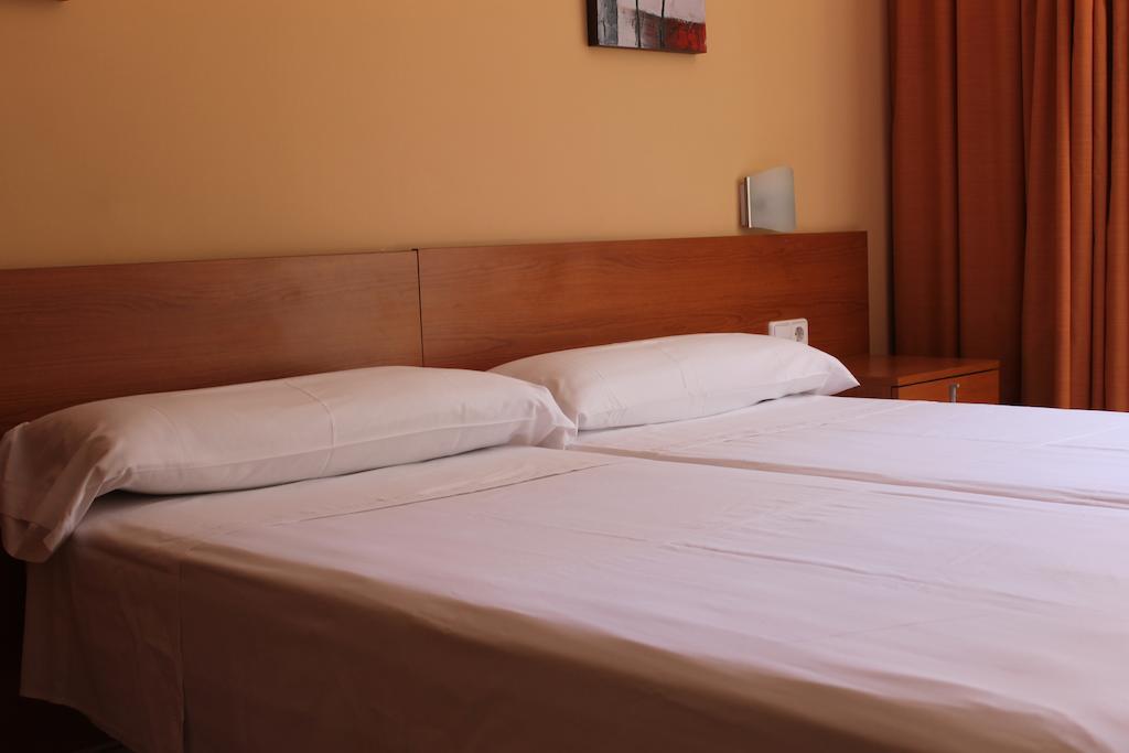 Hostal Cal Siles El Prat de Llobregat Kamer foto