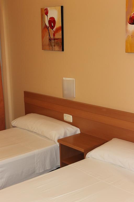 Hostal Cal Siles El Prat de Llobregat Kamer foto