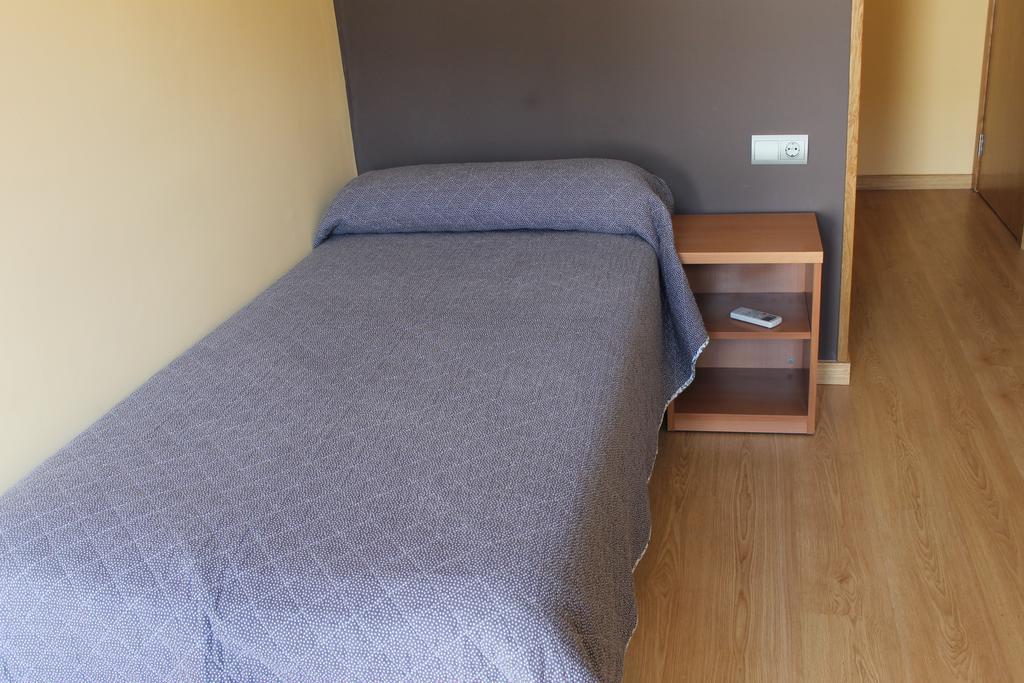 Hostal Cal Siles El Prat de Llobregat Buitenkant foto