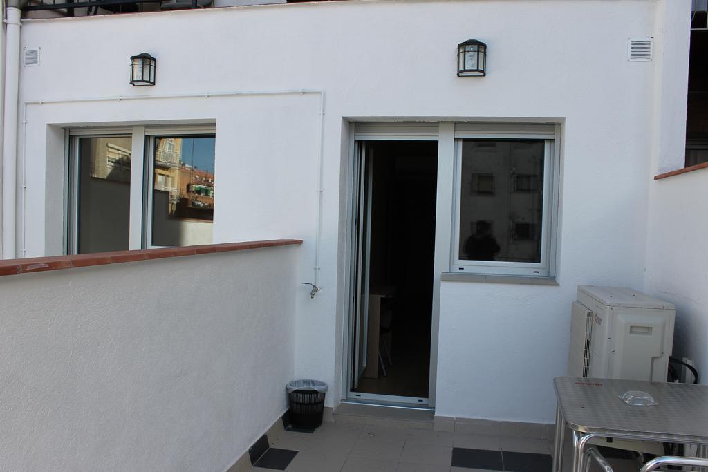 Hostal Cal Siles El Prat de Llobregat Buitenkant foto