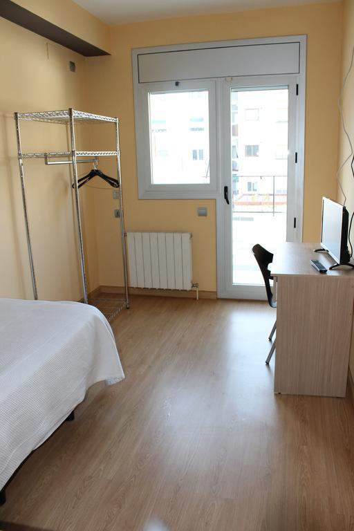 Hostal Cal Siles El Prat de Llobregat Buitenkant foto
